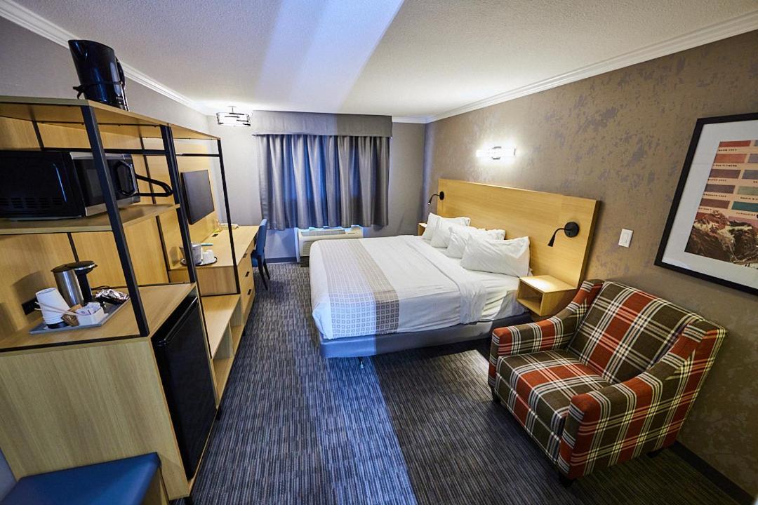 Mount Robson Inn Jasper Ngoại thất bức ảnh